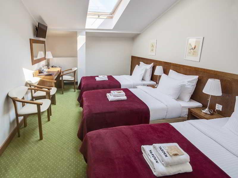 Hotel Yarden By Artery Hotels كراكوفيا المظهر الخارجي الصورة