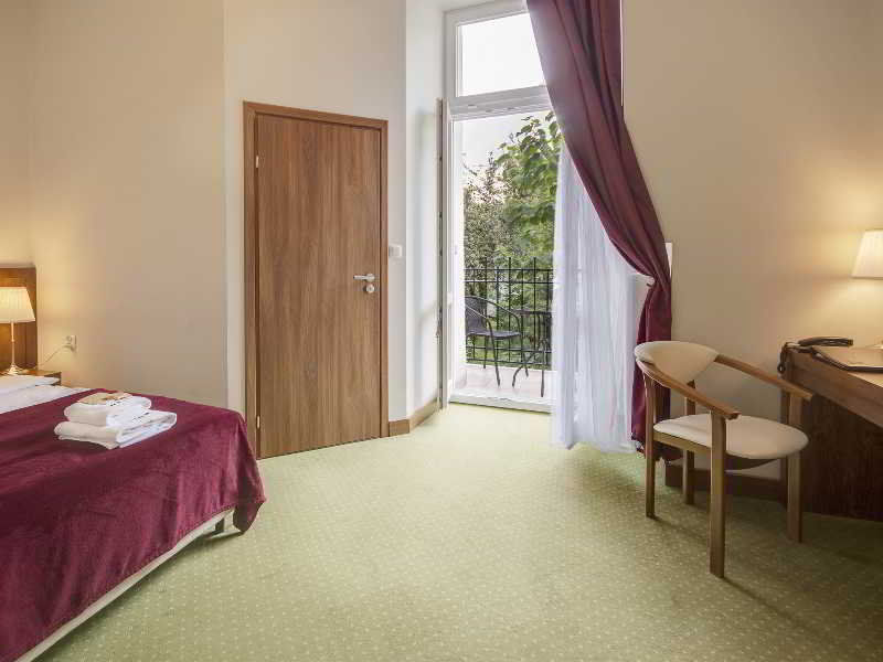 Hotel Yarden By Artery Hotels كراكوفيا المظهر الخارجي الصورة