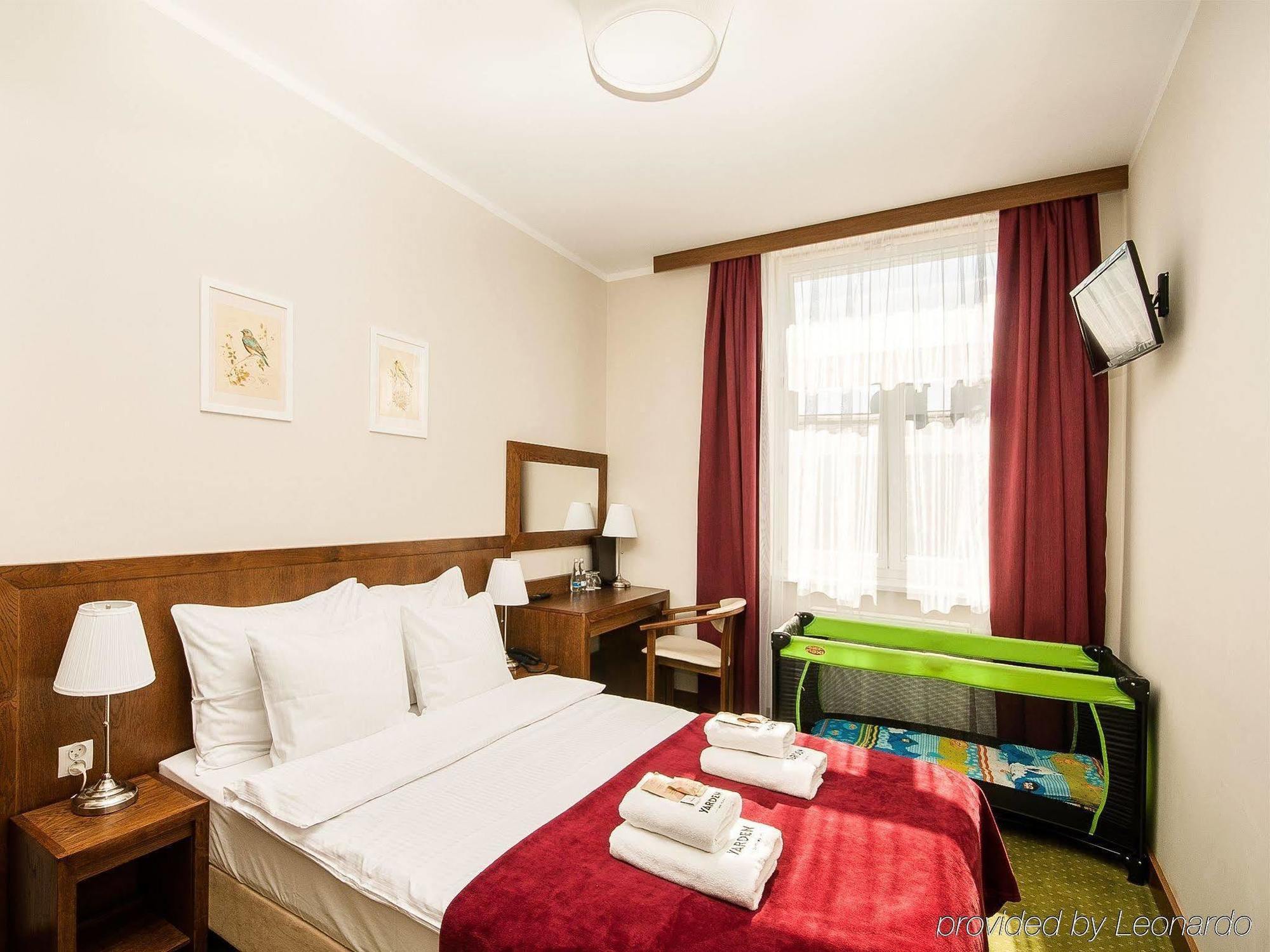 Hotel Yarden By Artery Hotels كراكوفيا المظهر الخارجي الصورة